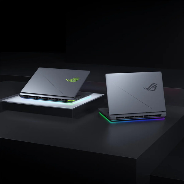 Изображение товара Игровой ноутбук Asus ROG Strix G18 G815LR-S9126W