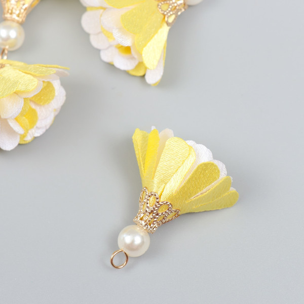 Изображение товара Набор цветов для декорирования Арт Узор Цветок 2 с жемчужиной. Желтый и белый / 9464310