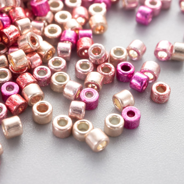 Изображение товара Набор бисера Арт Узор Цилиндр. Карамельно-розовый глянец / 7998822