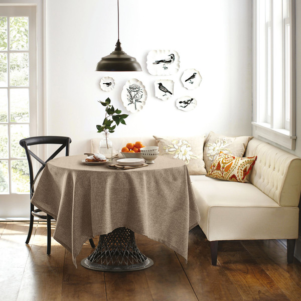 Изображение товара Скатерть Волшебная ночь 165x200 / 926972 (миндаль)