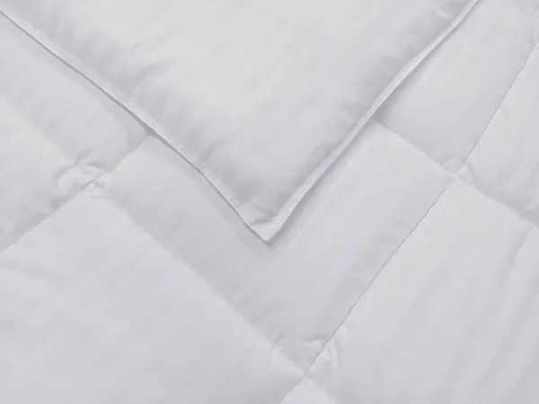 Изображение товара Одеяло Primavelle Swan 200х220 / 129618106 (белый)