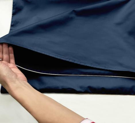 Изображение товара Наволочка Primavelle 70х70 сатин Luxe с клапаном / 113310102-сгL15 (темно-синий)