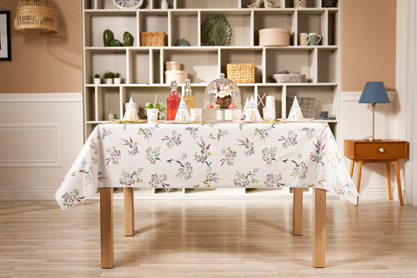 Изображение товара Скатерть Stolima Декор-шанс 5012 Букет (110x130)