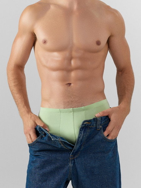 Изображение товара Комплект мужских трусов Mark Formelle 411122-3 (р.106-116, светло-зеленый/зеленый лед/птицы на зеленом)