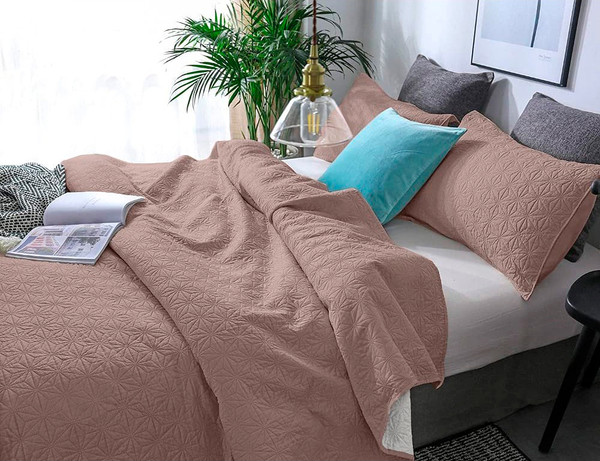 Изображение товара Покрывало BELLISSIMO Pallada 140х200 / 25290542-98P (серо-розовый)