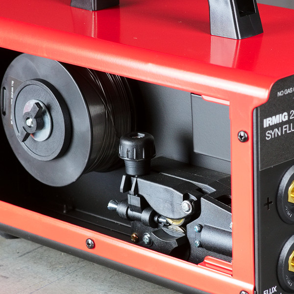 Изображение товара Полуавтомат сварочный Fubag Irmig 220 Syn Flux / 46652
