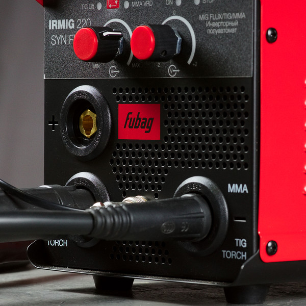 Изображение товара Полуавтомат сварочный Fubag Irmig 220 Syn Flux / 46652