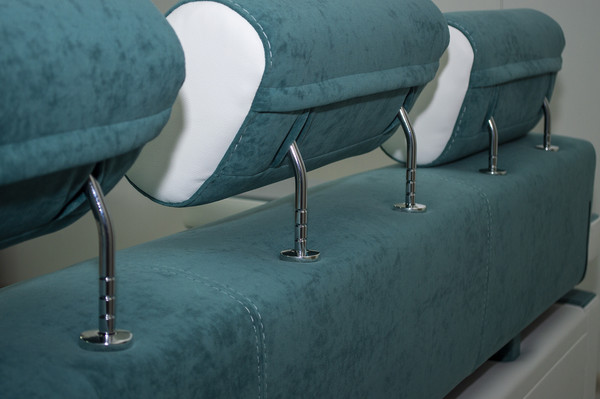 Изображение товара Диван угловой Петрамебель Марсель комфорт правый (светло зеленый велюр/велюр белый)