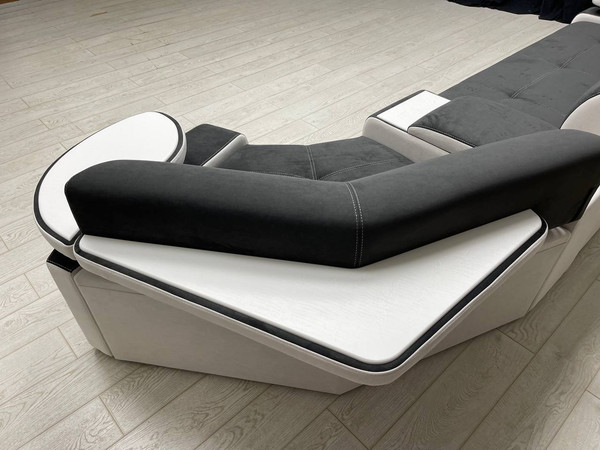 Изображение товара Диван угловой Петрамебель Марсель правый (темно-серый велюр/велюр белый)