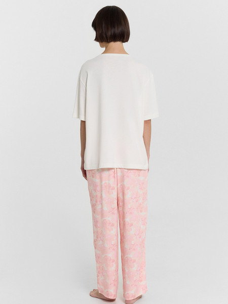 Изображение товара Пижама Mark Formelle 592541 (р.164/170-100-106, светло-молочный/цветы на светло-молочном)