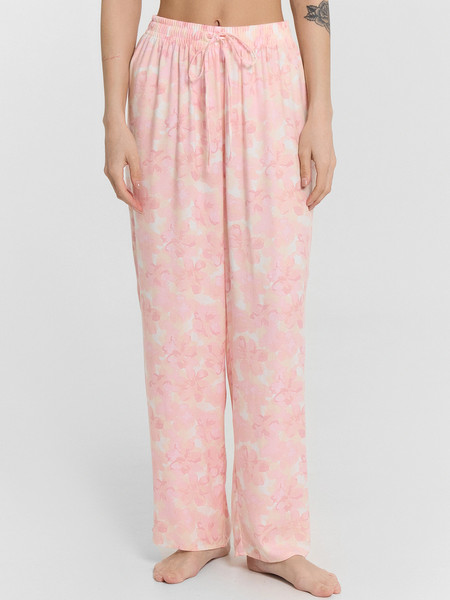 Изображение товара Пижама Mark Formelle 592541 (р.164/170-100-106, светло-молочный/цветы на светло-молочном)