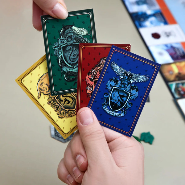 Изображение товара Настольная игра Hasbro Монополия Гарри Поттер / F9422 (на русском)