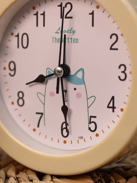 Изображение товара Настольные часы ILikeGift Morning Dog / XD-AS798-04 (белый)