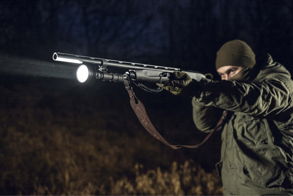 Изображение товара Фонарь Armytek Barracuda Pro Max Magnet USB / F10501C (белый)