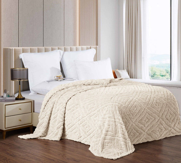 Изображение товара Плед Царство сновидений Молочный 240x200 / 150-0557