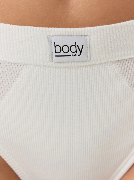 Изображение товара Трусы женские Mark Formelle 412492 (р.98, белый/декор)