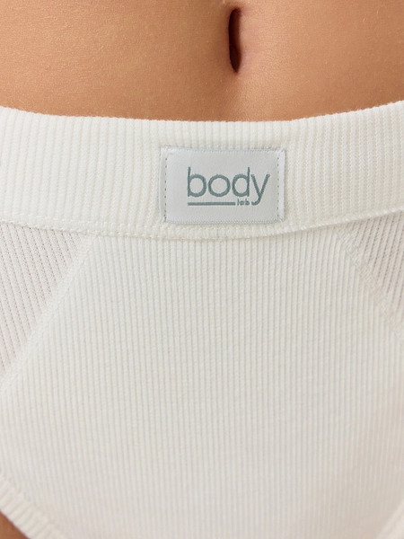 Изображение товара Трусы женские Mark Formelle 412492 (р.102, белый-1/декор)