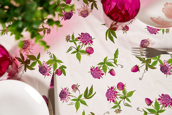 Изображение товара Скатерть Stolima Декор-шанс 5013 Ягоды-цветочки (160x130)