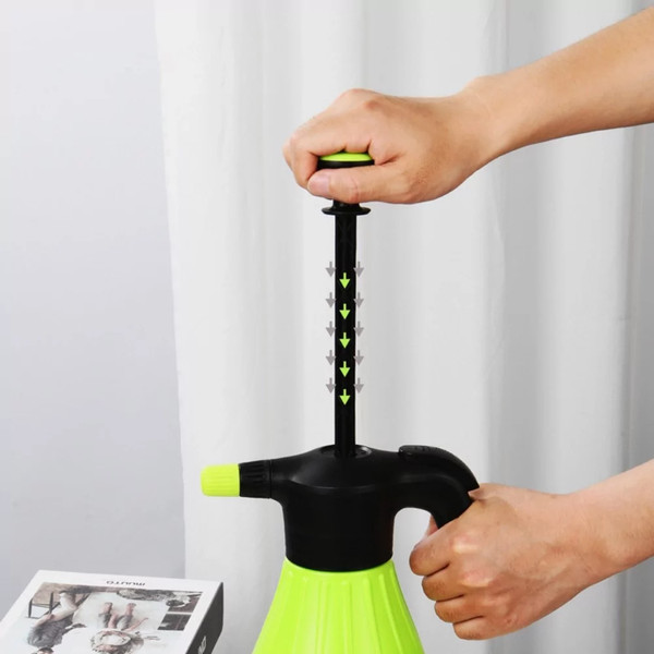 Изображение товара Опрыскиватель помповый Deli DL581021 (0.6л, зеленый/черный)