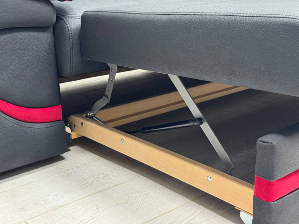 Изображение товара Диван угловой Петрамебель Браво правый (темно-серый тео блэк/красный тедди 644)