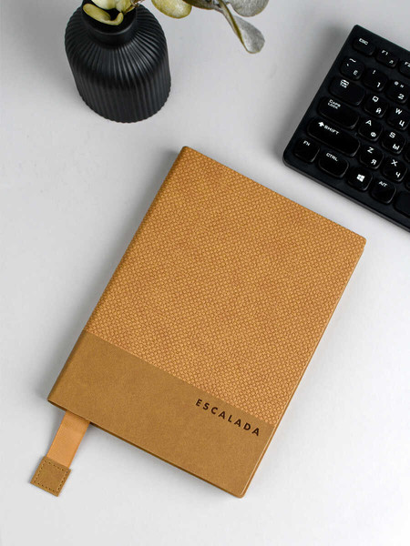 Изображение товара Ежедневник Escalada Пике Макро / 70657 (160л, коричневый)
