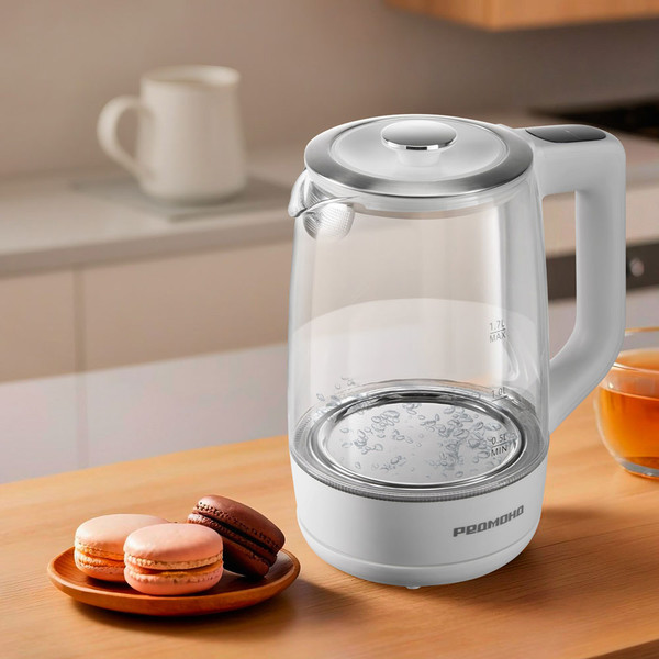 Изображение товара Электрочайник Redmond SkyKettle KG258S (белый)