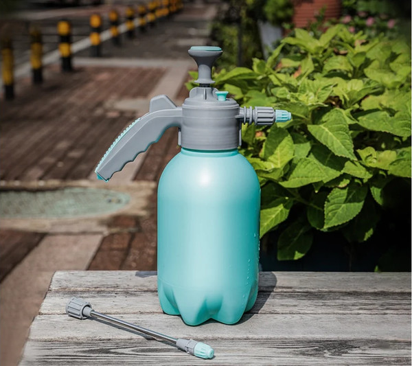 Изображение товара Опрыскиватель помповый Deli EDL581020 (2л, голубой)