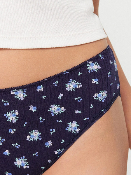 Изображение товара Трусы женские Mark Formelle 412550 (р.94, цветочки на темно-синем)