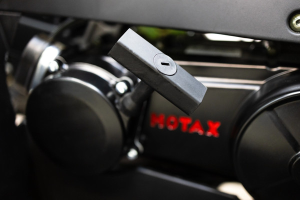 Изображение товара Квадроцикл Motax Grizlik T200 Lux (черный/красный камуфляж)