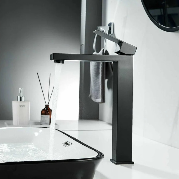 Изображение товара Смеситель Shevanik S7011H (черный)