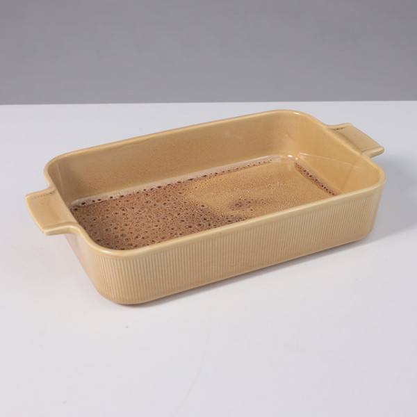 Изображение товара Форма для запекания AksHome Stria 22.5x36.2x7см (фарфор/пшеничный)