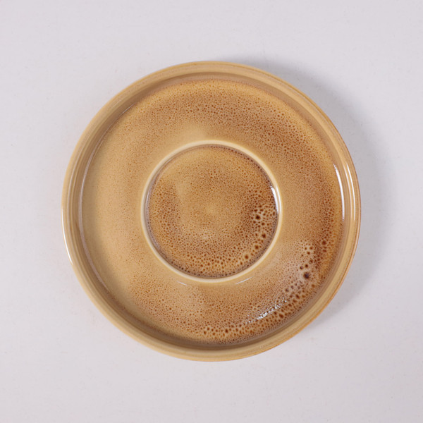 Изображение товара Чашка с блюдцем AksHome Stria 200мл (фарфор/пшеничный)