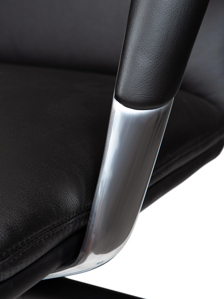 Изображение товара Кресло офисное Norden Neo LB / HD-2218-1 L LB (черная кожа/алюминиевая база)