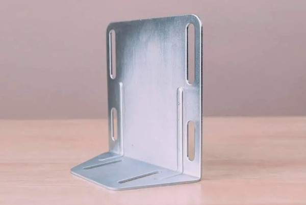 Изображение товара Кронштейн для ворот Alutech SGN.01.717