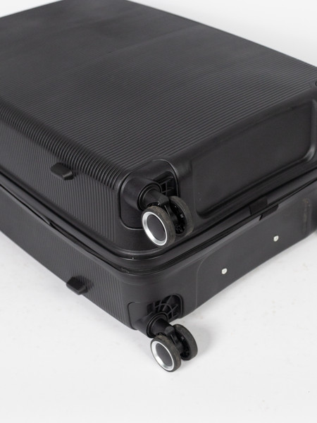 Изображение товара Чемодан на колесах Belchem ЧН22 M6988 22 (черный)