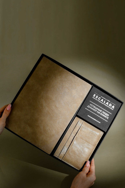 Изображение товара Набор канцелярский подарочный Escalada Фланстер / 70568 (бежевый)