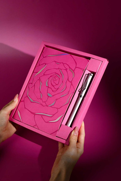 Изображение товара Набор канцелярский подарочный Escalada Виннер / 70562 (розовый)