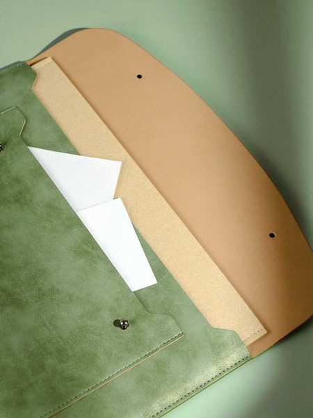 Изображение товара Папка-конверт Escalada Спилок / 70771 (оливковый металлик)