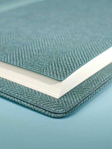 Изображение товара Ежедневник Escalada Саржа / 70549 (160л, пепельно-голубой)