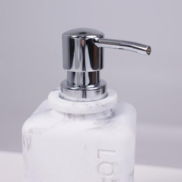 Изображение товара Дозатор для жидкого мыла AksHome Nova (белый мрамор)