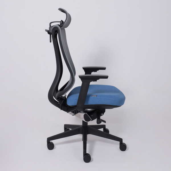 Изображение товара Кресло офисное AksHome Dynamic (серый/синий/черный полиамид)