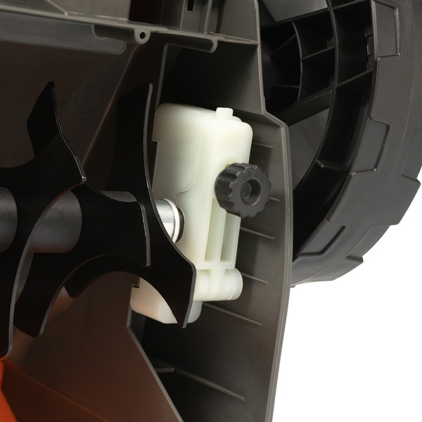 Изображение товара Аэратор-скарификатор для газона аккумуляторный Daewoo Power DSC 3842Li