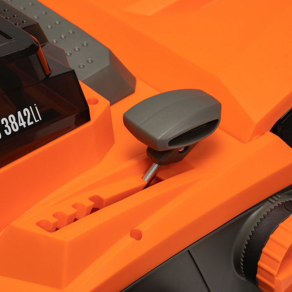 Изображение товара Аэратор-скарификатор для газона аккумуляторный Daewoo Power DSC 3842Li