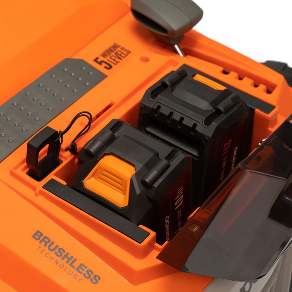 Изображение товара Аэратор-скарификатор для газона аккумуляторный Daewoo Power DSC 3842Li SET