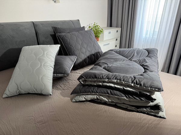 Изображение товара Подушка для сна Angellini Монохром / 5с05дп 50x70 (серый)