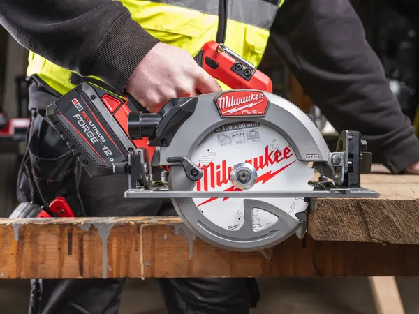 Изображение товара Дисковая пила Milwaukee M18FCS66GR3-0 (4933493491)