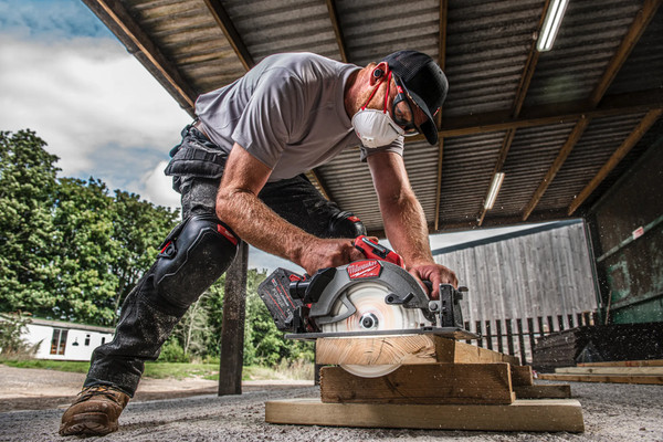 Изображение товара Дисковая пила Milwaukee M18FCS66GR3-0 (4933493491)