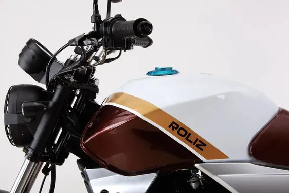 Изображение товара Мотоцикл Roliz Banditos / pm01078173958 (белый/коричневый)