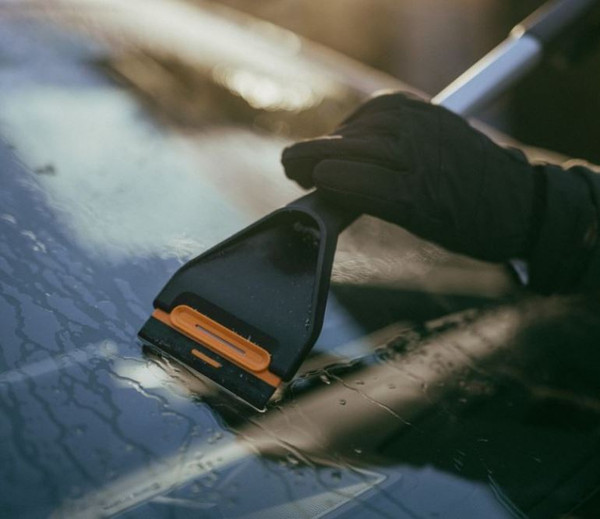 Изображение товара Щетка для автомобиля Fiskars Plus / 1078494