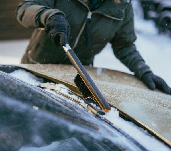 Изображение товара Щетка для автомобиля Fiskars Plus / 1078495